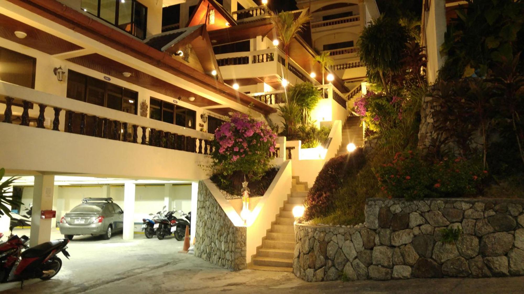 Blue Sky Hotell Patong
