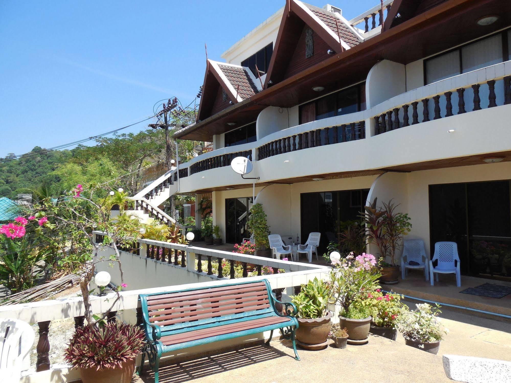 Blue Sky Hotell Patong