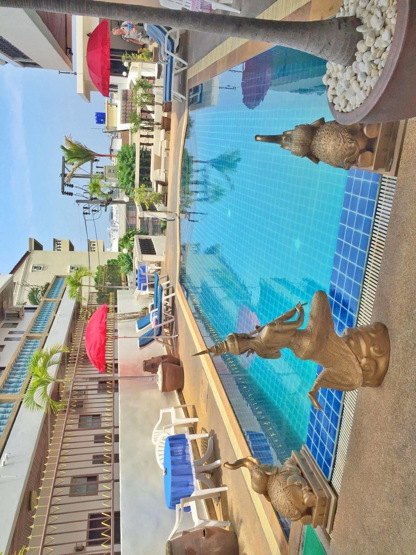 Hotell Blue Sky Patong
